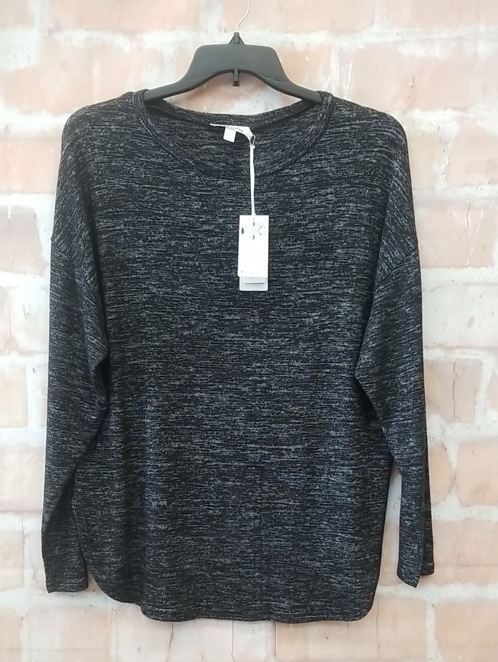 Aryeh Size Large Sweater